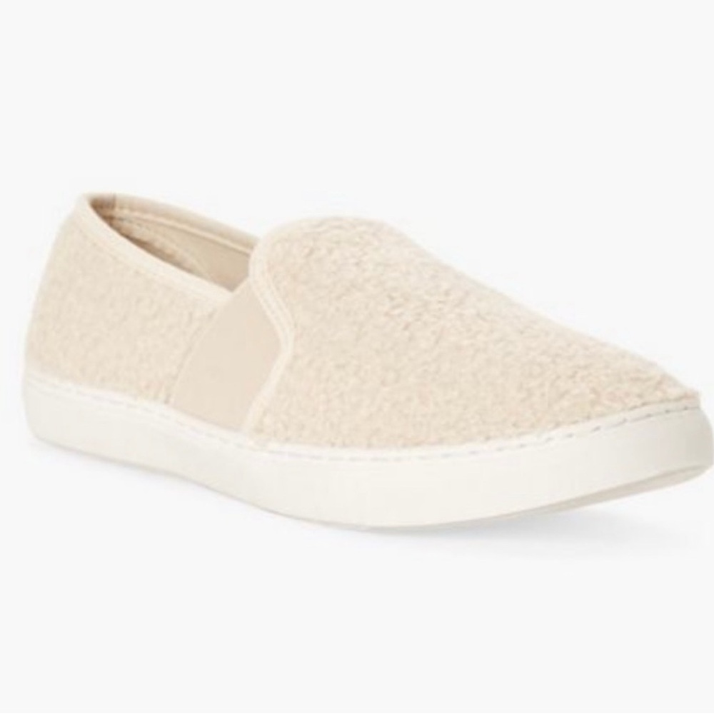 JustFab Nella Shearling Sneaker/  Cream Slip-On Sneakers/ Size 5.5 / Women shoes